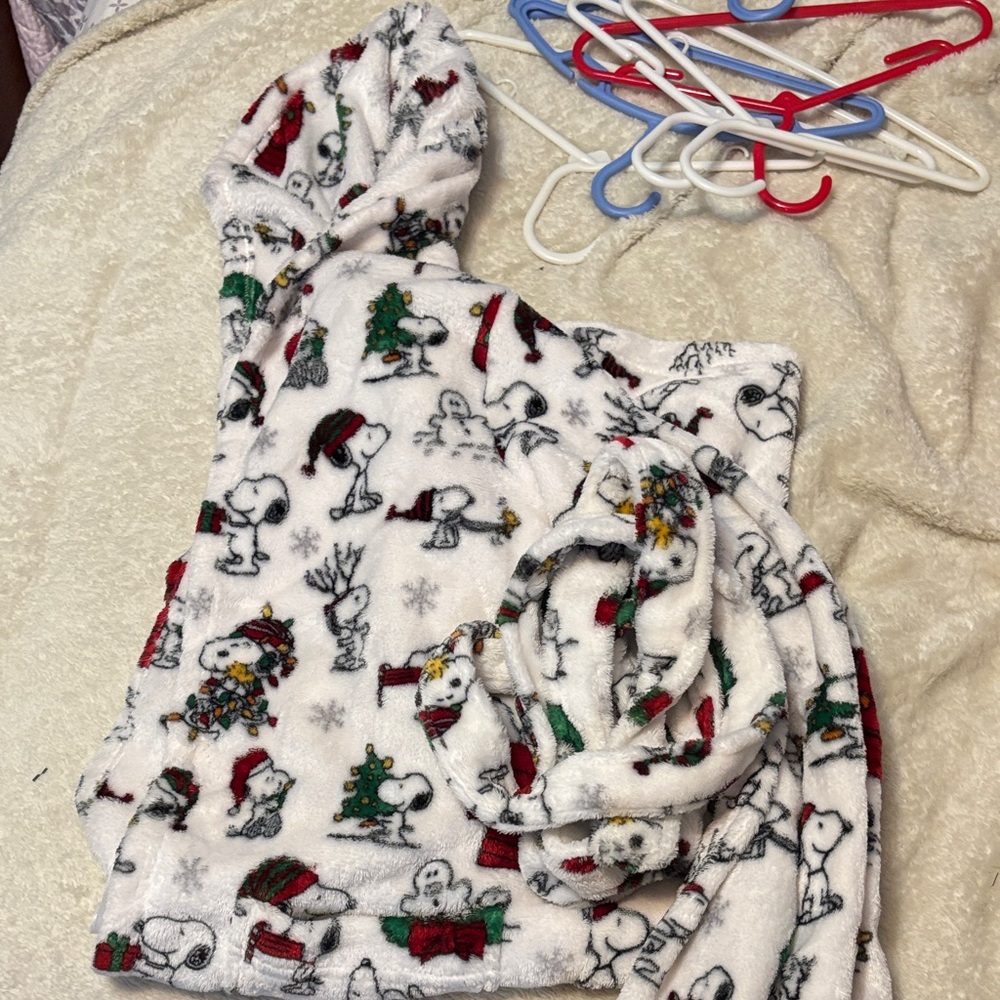 White Hooded bathrobe with Cartoon Print